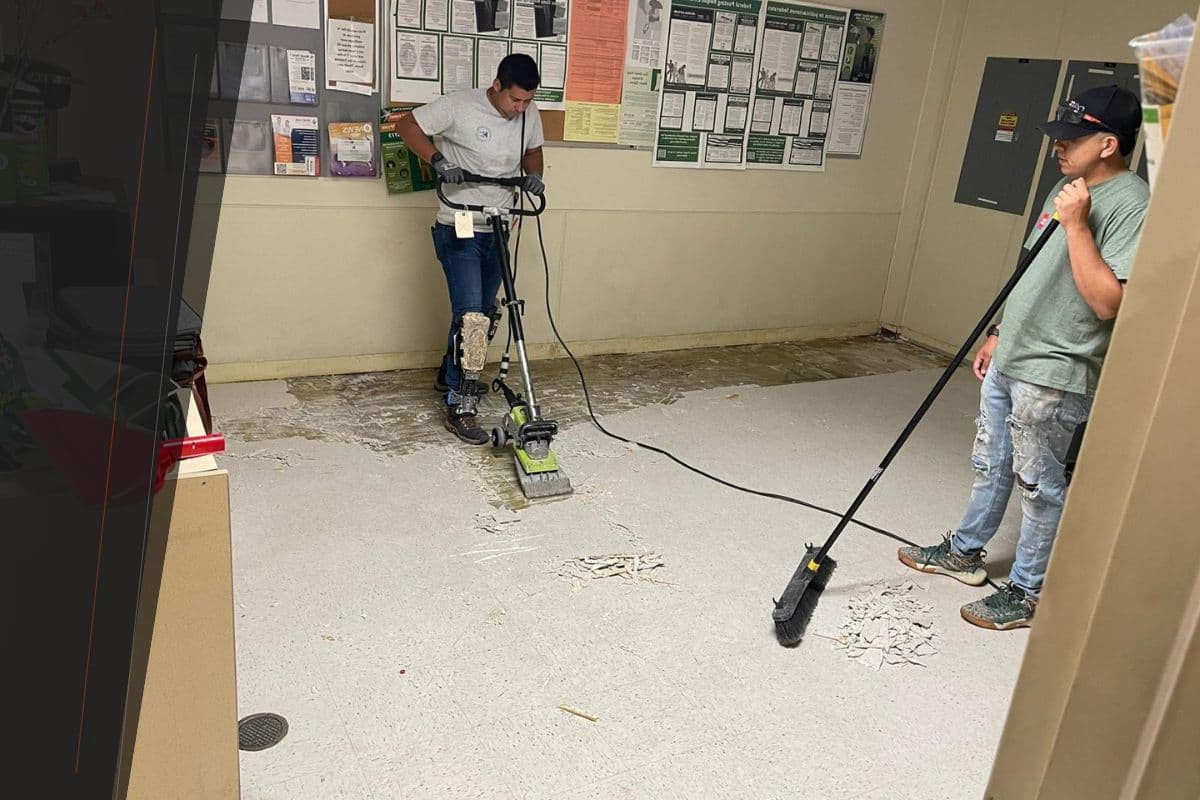 COMMERCIAL FLOORING